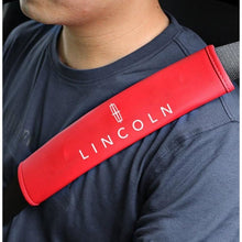 Load image into Gallery viewer, 2pcs Lincoln Logo Seat Belt Pads