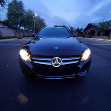 Load image into Gallery viewer, Mercedes Benz Front Led Grille Light Emblem