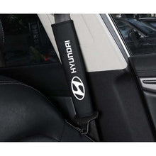 Load image into Gallery viewer, 2pcs Hyundai Logo Seat Belt Pads

