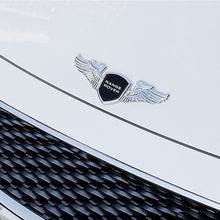 Load image into Gallery viewer, Hood Emblem Land Rover
