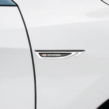 Load image into Gallery viewer, 2pcs Hyundai Fender Emblems
