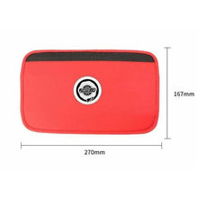 Load image into Gallery viewer, 2pcs Chrysler Logo Seat Belt Pads
