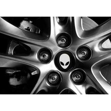 Load image into Gallery viewer, 4pcs 55.5mm Alien UFO Wheel Centre Stickers

